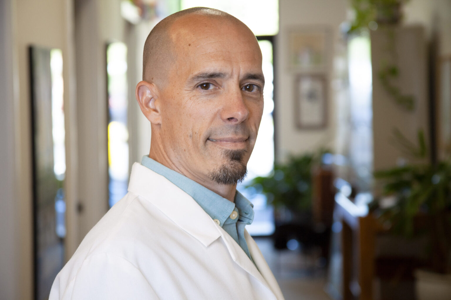 People discussion a topic